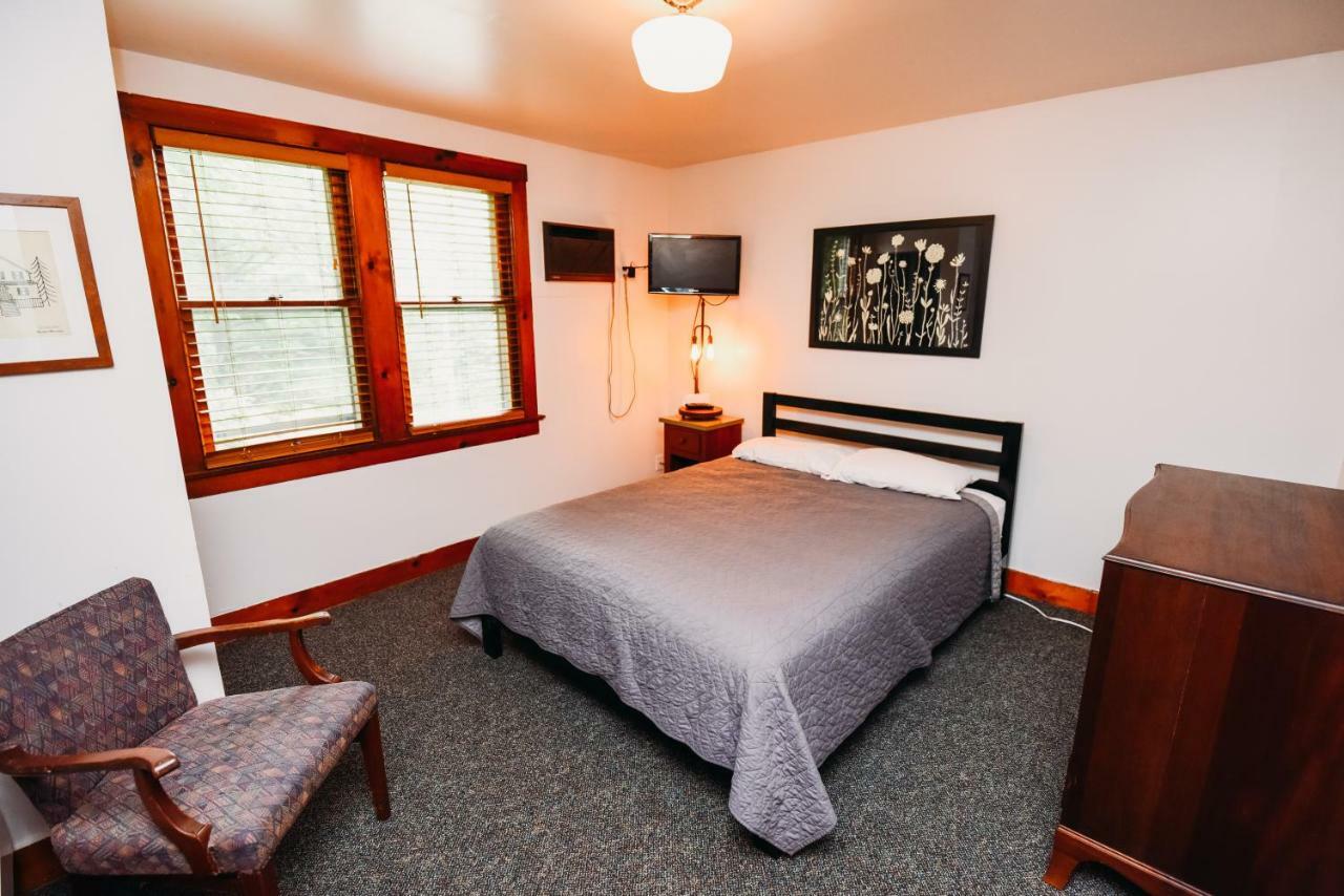 Rainbow Mountain Resort - LGBTQ Friendly East Stroudsburg Exterior foto